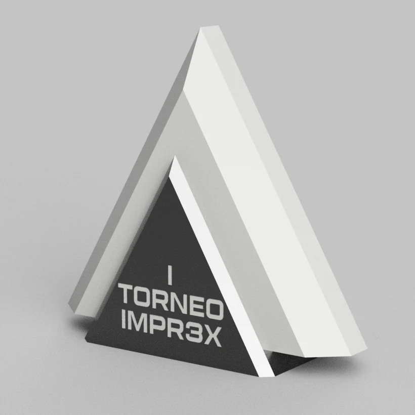 Trofeo pirámide personalizado